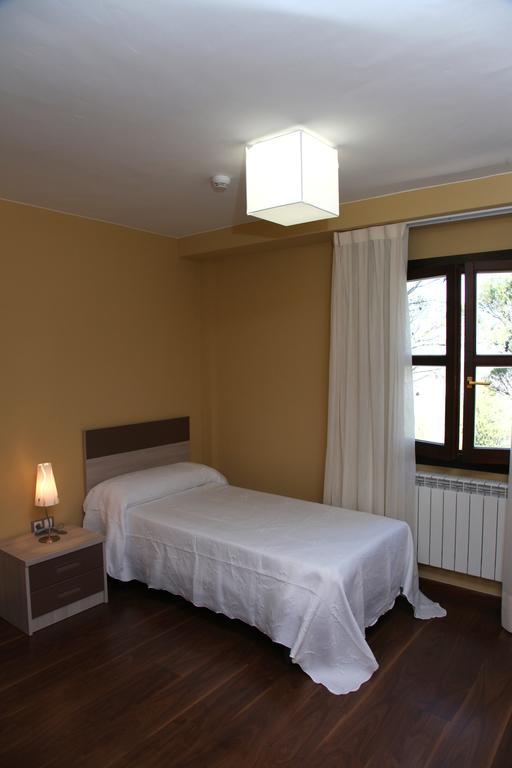Hotel Santuario De Sancho Abarca Tauste Kamer foto