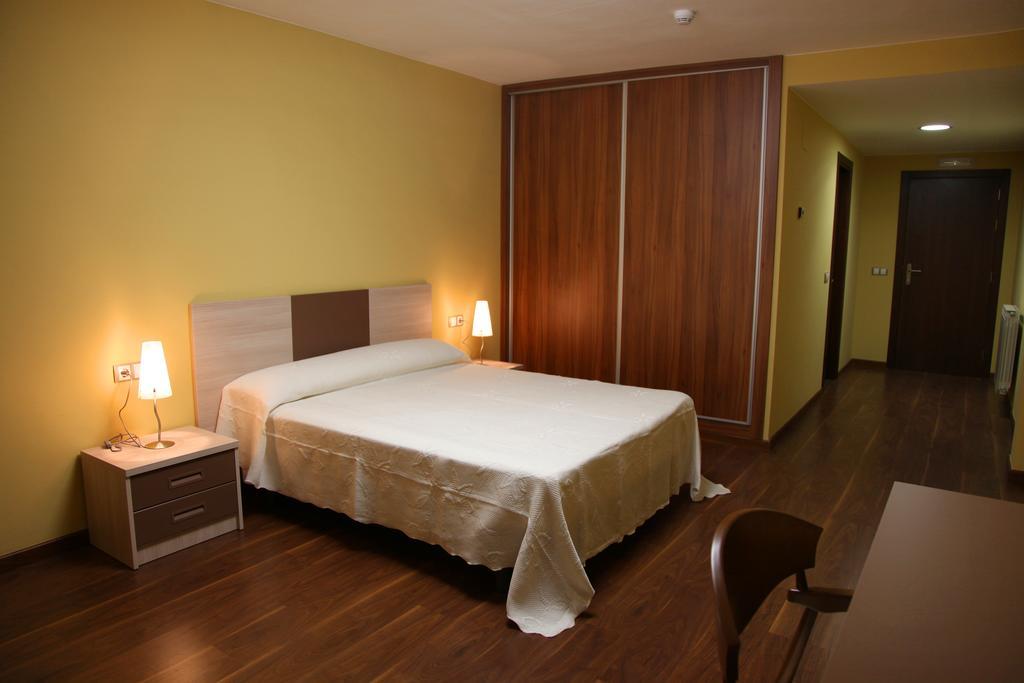Hotel Santuario De Sancho Abarca Tauste Kamer foto